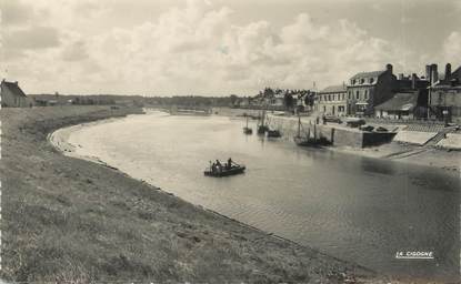 / CPSM FRANCE 80 "Saint Valery sur Somme, l'entrée du canal"
