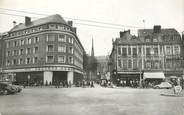 80 Somme / CPSM FRANCE 80 "Amiens, la place René Goblet et rue Victor Hugo"