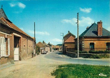 / CPSM FRANCE 80 "Gratibus, rue principale"