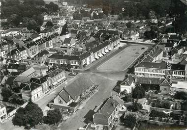 / CPSM FRANCE 80 "Poix, vue générale"