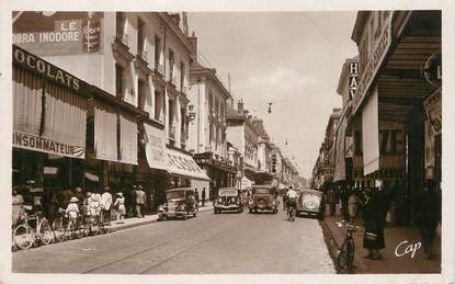 / CPA FRANCE 37 "Tours, rue Nationale"