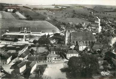 / CPSM FRANCE 89 "Ouanne, vue aérienne de l'église"