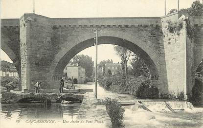 CPA FRANCE 11 "Carcassonne, une arche du pont vieux"