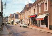 France  CPSM FRANCE 72 "Malicorne, la rue principale"