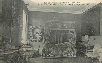 / CPA FRANCE 16 "Château de Verteuil, chambre à coucher"