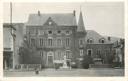 / CPSM FRANCE 42 "Bourg Argental, hôtel de ville"