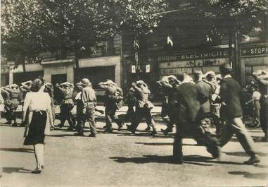 CPSM  2EME GUERRE / LIBÉRATION DE PARIS "prisonniers allemands emmenés par des soldats américains"