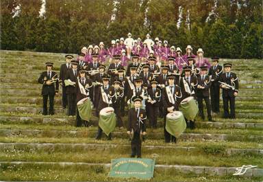 / CPM FRANCE 76 "Le Petit Couronne" / MAJORETTES