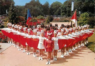 / CPSM FRANCE 69 "Lyon" / MAJORETTES