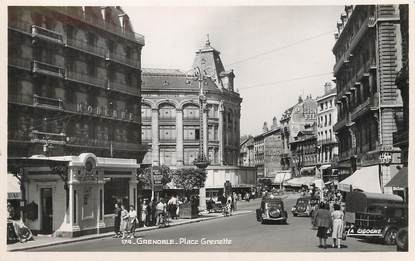 / CPSM FRANCE 38 "Grenoble, place Grenette "