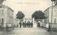 38 Isere / CPA FRANCE 38 "Grenoble, les casernes des chasseurs alpins"