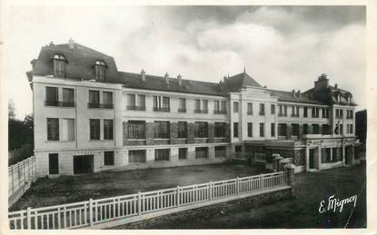 / CPSM FRANCE 77 "Dammarie les Lys, groupe scolaire Paul Doumer"