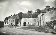 77 Seine Et Marne / CPSM FRANCE 77 "Boissy le Châtel, place de la mairie"