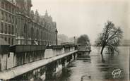 75 Pari / CPSM FRANCE 75007 "Paris 1955, la gare d'Orsay" / INONDATION