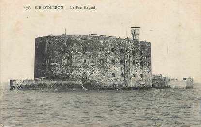 / CPA FRANCE 17 "Ile d'Oleron, le fort Boyard"