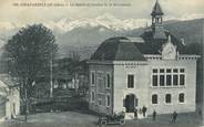 38 Isere CPA FRANCE 38 "Chapareillan, la mairie et chaine de la Maurienne"