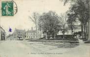 78 Yveline / CPA FRANCE 78 "Thoiry, la place, la mairie et la fontaine"