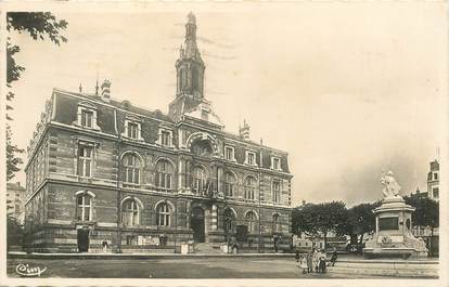 CPSM FRANCE 42 "Roanne, Hotel de ville"