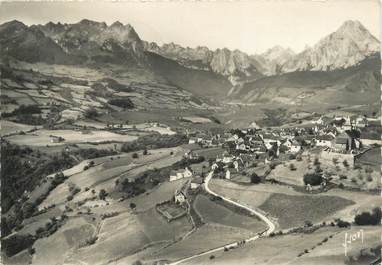 / CPSM FRANCE 64 "Lescun, vallée d'Aspe, le village et les pyrénées"