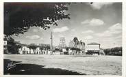 17 Charente Maritime / CPSM FRANCE 17 "Saintes, place Blair"