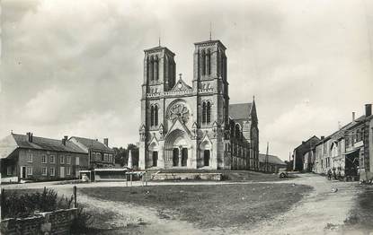 / CPSM FRANCE 08 "Eglise de Notre Dame de Neuvisy" 