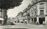 02 Aisne / CPSM FRANCE 02 "Soissons, rue du commerce"