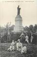 60 Oise / CPA FRANCE 60 "La Neuville en Hez, statue de Saint Louis"