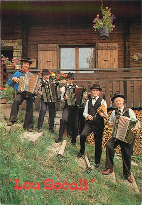 / CPSM FRANCE 74 "La Clusaz, groupe Lou Socali" / ACCORDEON