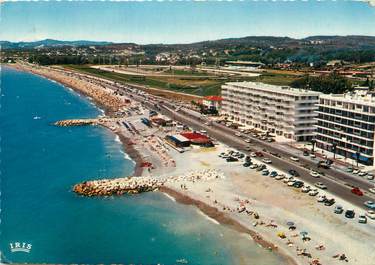 / CPSM FRANCE 06 "Cagnes sur Mer, la plage"