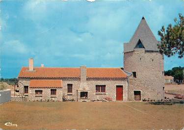 / CPSM FRANCE 17 "Ile d'Oléron, Saint Georges d'Oléron" / MOULIN