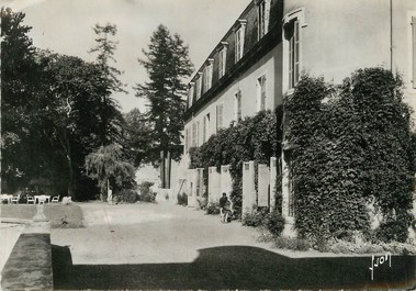 / CPSM FRANCE 64 "Sauveterre de Béarn, l'hostellerie du château"