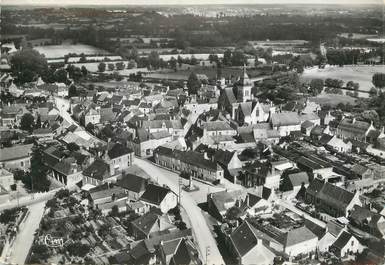 / CPSM FRANCE 72 "Luche Pringe, vue générale aérienne"