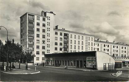 / CPSM FRANCE 10 "Troyes, la gare routière"