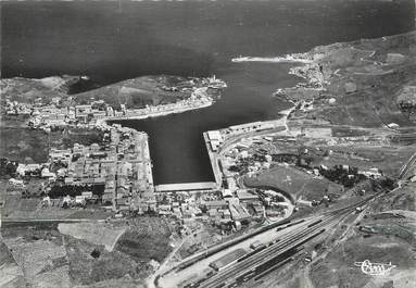 / CPSM FRANCE 66 "Port Vendres, vue aérienne sur la ville"