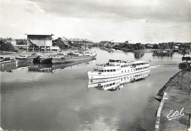 / CPSM FRANCE 67 "Strabourg, le port sur le Rhin" / PENICHE