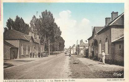 CPA FRANCE 41 "La Ferté Beauharnais, la mairie et les Ecoles"