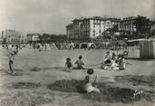 64 PyrÉnÉe Atlantique / CPSM FRANCE 64 "Hendaye, la plage et l'hôtel Eskualduna"