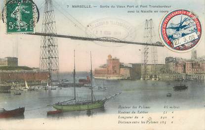 / CPA FRANCE 13 "Marseille, sortie du vieux port et pont transbordeur"