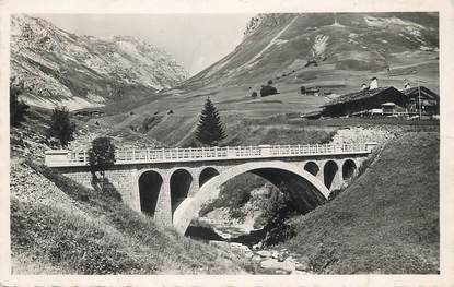 / CPSM FRANCE 74 "Le Grand Bornand, pont de Venay, col de la Colombière"