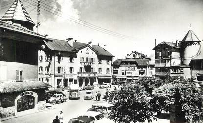 / CPSM FRANCE 74 " Megève, la place de la mairie"