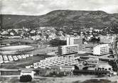 83 Var / CPSM FRANCE 83 "Le Lavandou, vue générale et la plage" / STADE