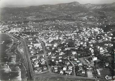 / CPSM FRANCE 83 "Six Fours La Plage, vue panoramique aérienne"