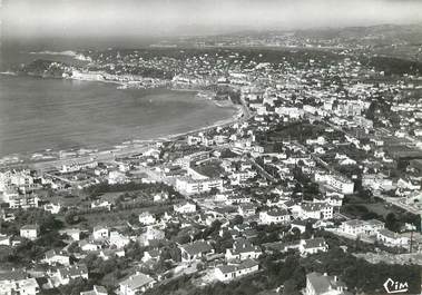 / CPSM FRANCE 83 "Six Fours La Plage, vue panoramique aérienne "