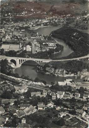 / CPSM FRANCE 01 "Bellegarde, vue aérienne et le nouveau pont"