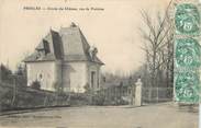 95 Val D'oise / CPA FRANCE 95 "Presles, entrée du château, rue de Pontoise"