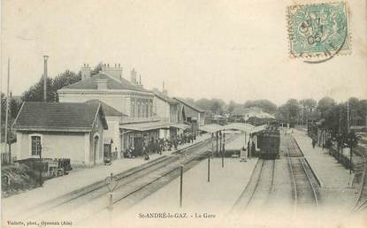 CPA FRANCE 38 "Saint André le Gaz, la gare" / TRAIN