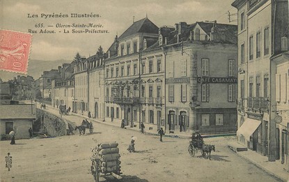 / CPA FRANCE 64 "Oloron Sainte Marie, rue Adoue, la sous préfecture"