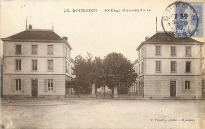 / CPA FRANCE 38 "Bourgoin, collège universitaire"