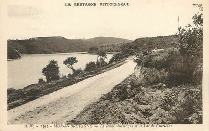 / CPA FRANCE 22 "Mur de Bretagne, la route touristique et le lac de Guerlédan"