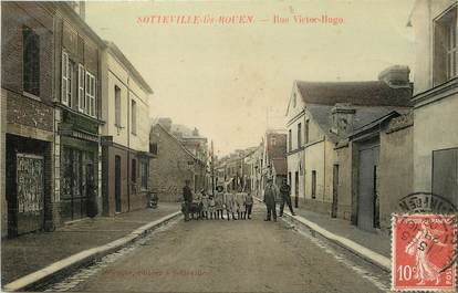 / CPA FRANCE 76 "Sotteville lès Rouen, rue Victor Hugo"